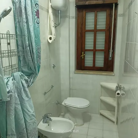 Di 70mq Arredato A 600m Dal Mare 아파트 *